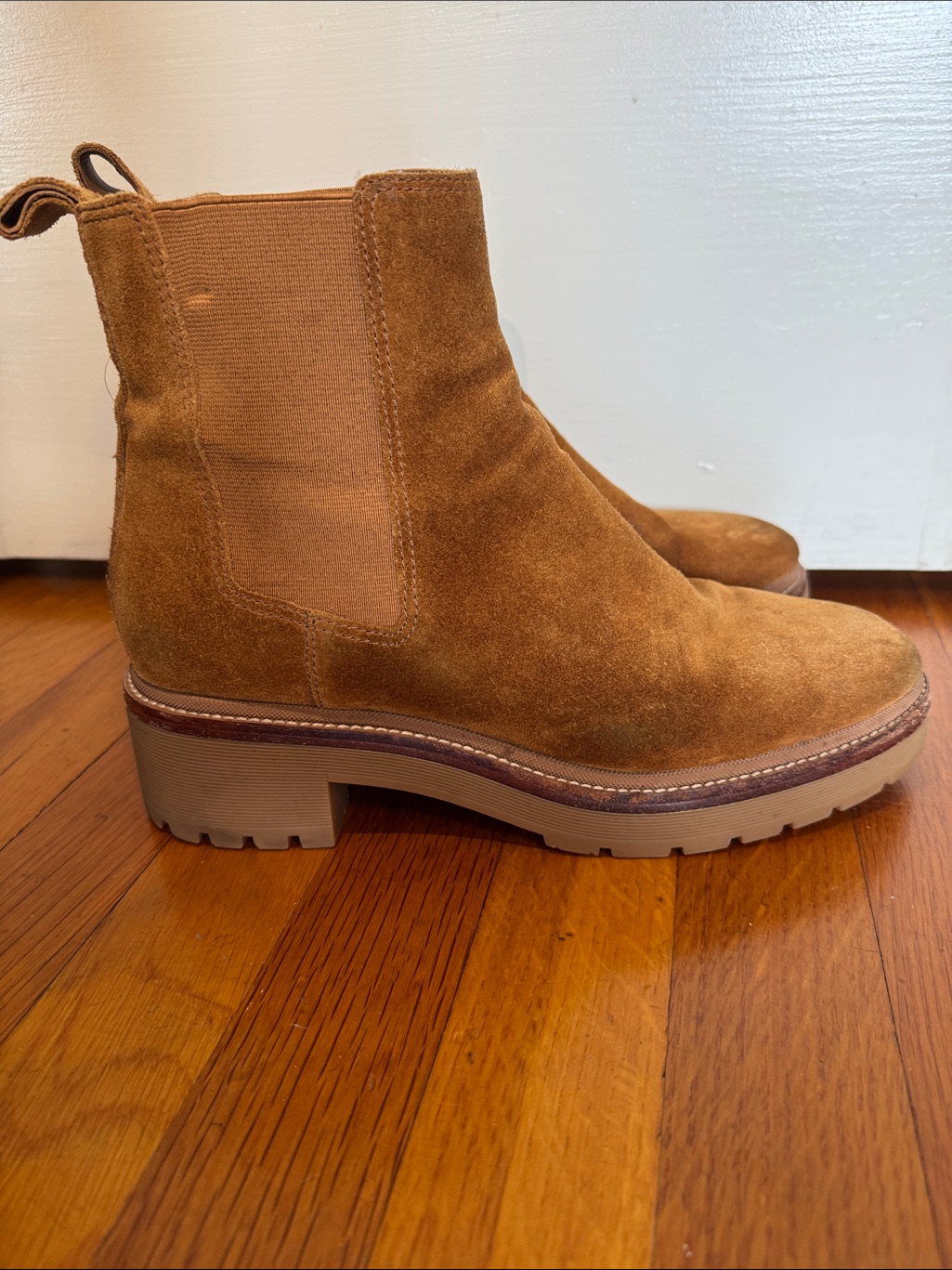 Tory Burch Suede Chelsea Booties In Cognac
